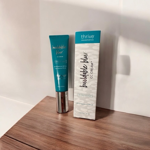Thrive Causemetics Buildable Blur CC Cream SPF 35 • Fair• 1.08 Fl Oz 08/24. - Picture 3 of 3